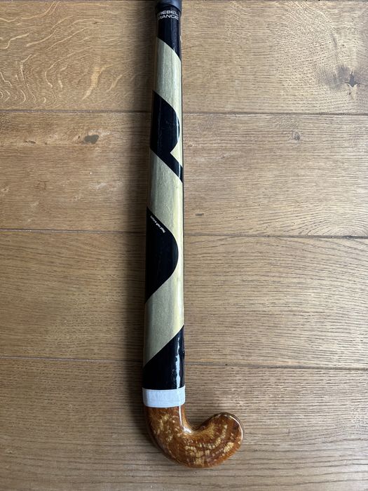 Kij do hokeja na trawie Mercian dł. 92 cm