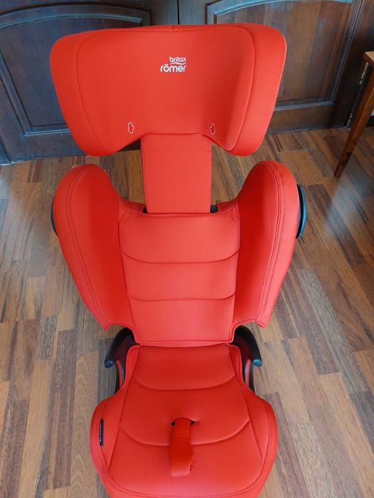 Автокресло BRITAX-ROMER KIDFIX III M Universal 15-36 kg