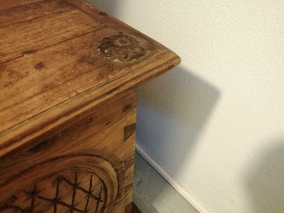 Arca de madeira clássica