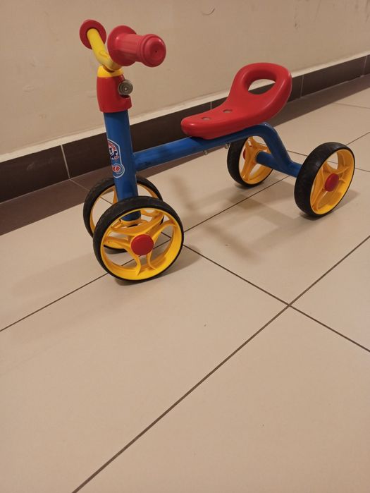 Rowerek pchacz 4 kołowy