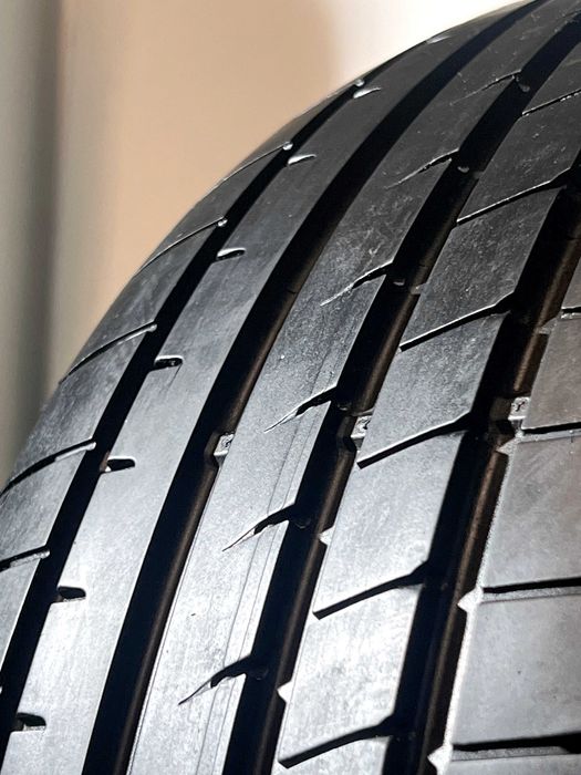 Pneus Goodyear Eagle F1 Asymetric 3 - 225/50/18 - Como NOVOS