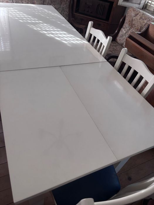 Mesa de jantar extensível + 6 cadeiras