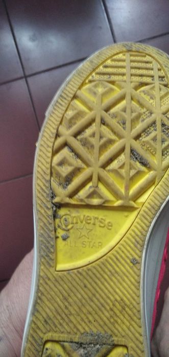 Подам обувь оригинальные