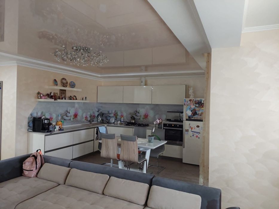 Продам 3к квартиру 120м.кв