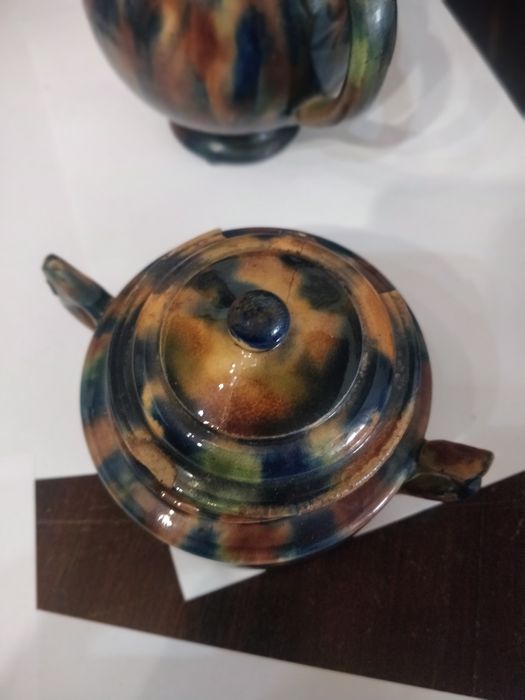 Bule e Açúcareiro tipo Whieldon