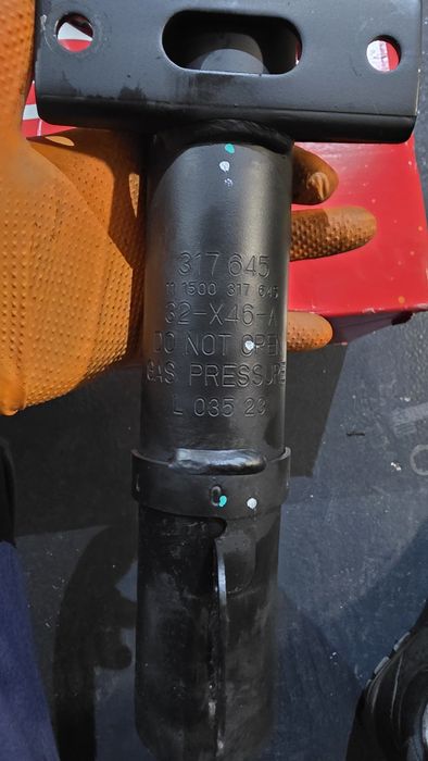 Amortecedores frontais ibiza 6l - Novos