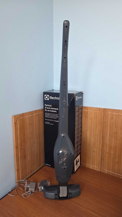 Electrolux Ergorapido EERC75DB - Odkurzacz bezprzewodowy