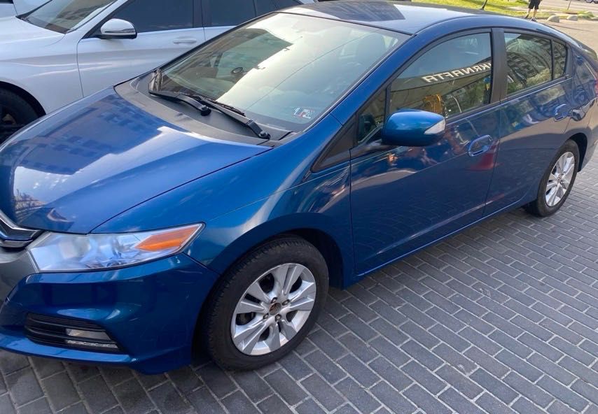 Продам авто Honda 2012р  (гібрид 1.3)