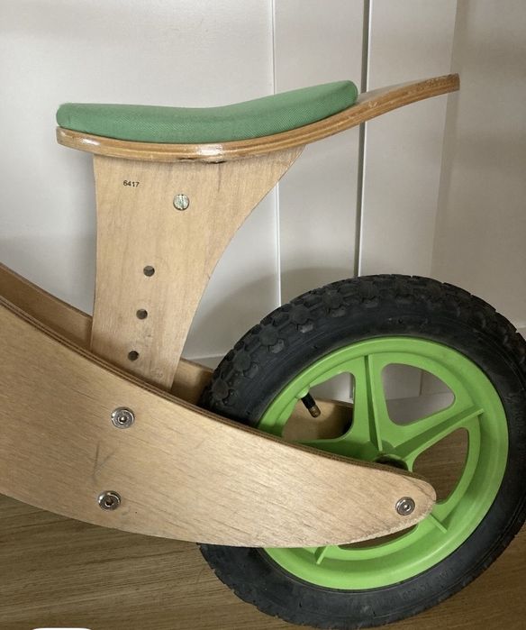 Tuptup rower biegowy drewniany