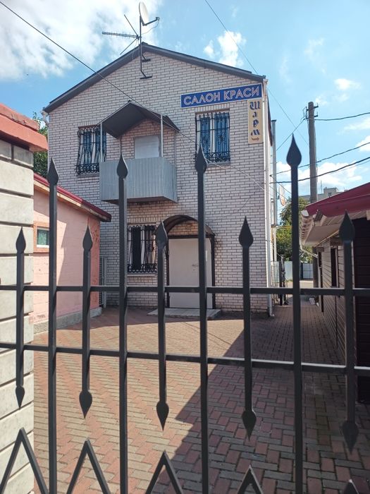 Здається приміщення на базарі (вул. Володимирська)