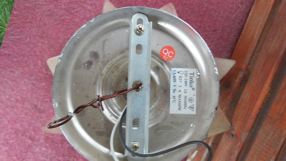 Люстра трохлампова