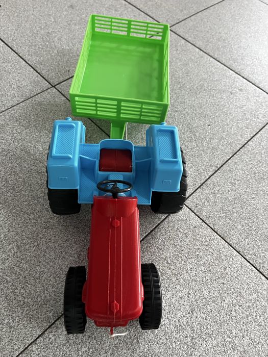 Trator com Atrelado (Brinquedo)