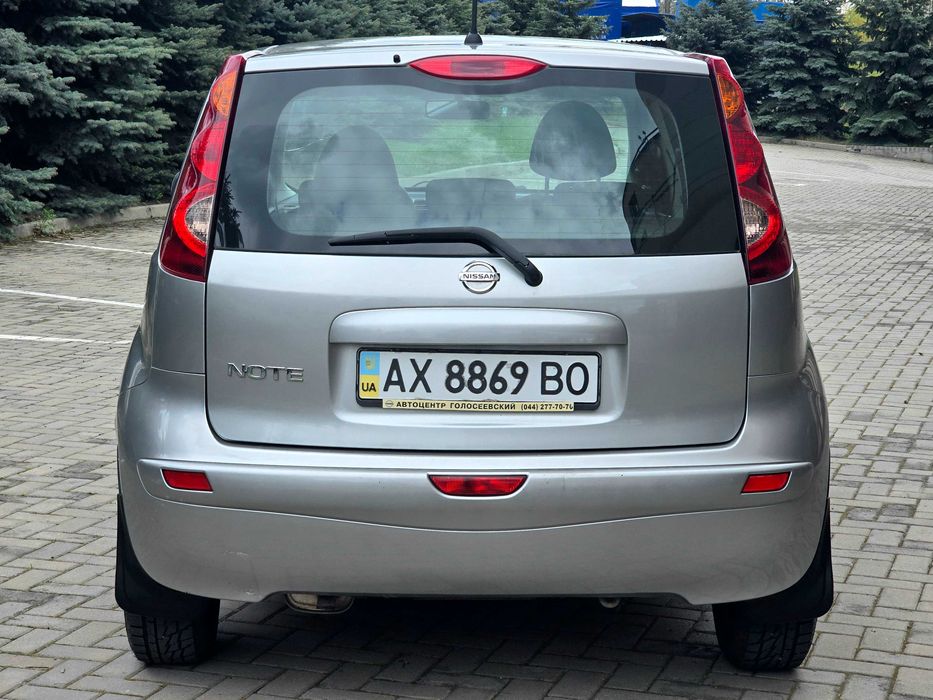 Nissan Note 2012г.в. 1.4 бензин не крашен, пробег 89 тыс