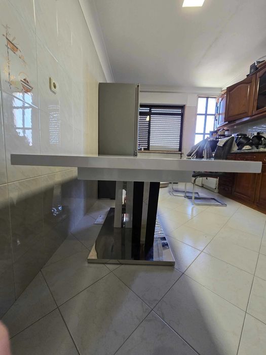 Mesa extensível NAOMI (180-220 )