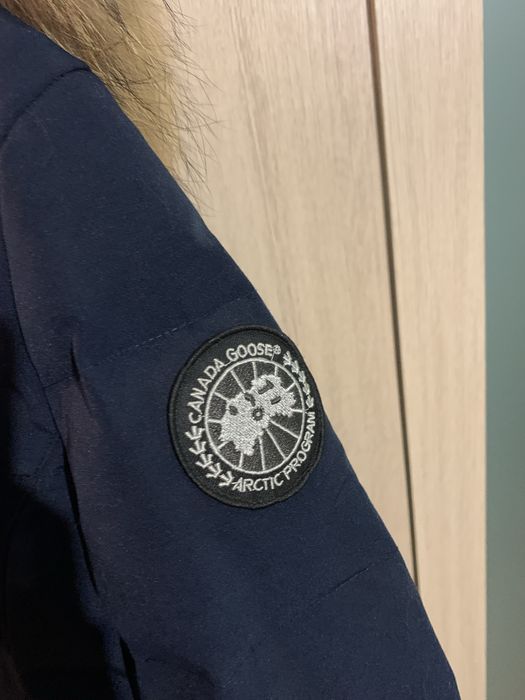 Парка жіноча Canada Goose