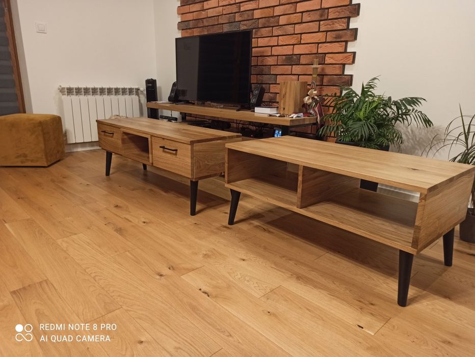 Szafka RTV ''Heda'' 150-200 cm lity dąb,  loft, lakier olej