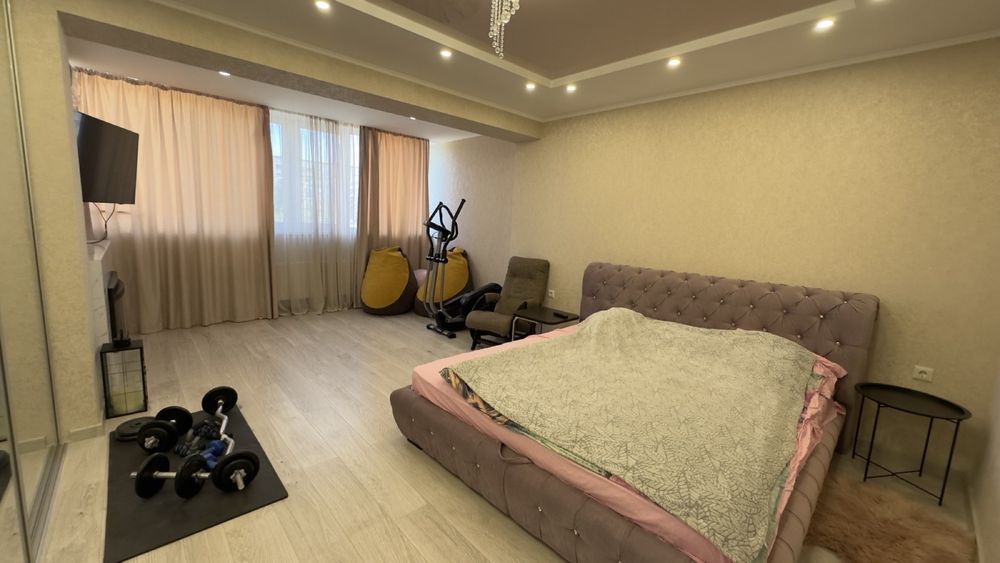 Продам 2-кімн.кв. по вул. І. Сердюка за Розеткою, центр