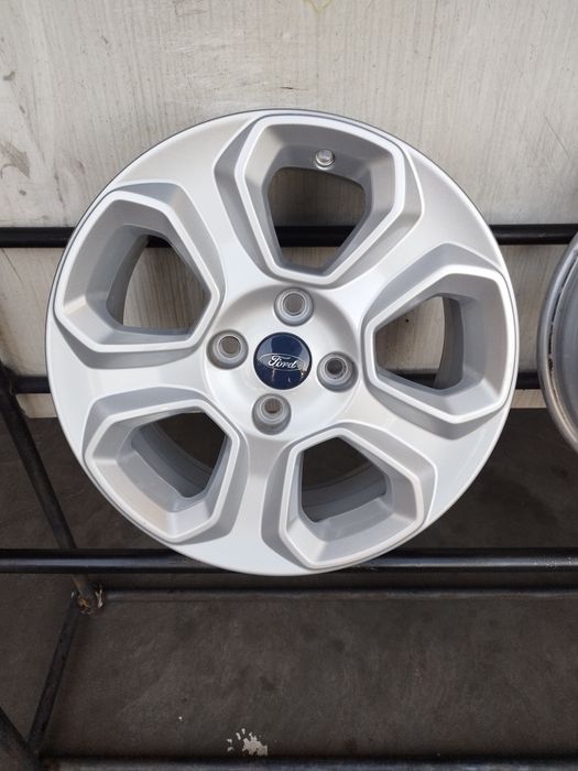 Felgi 16" 4x108 Et 37.5 6.5j Ford