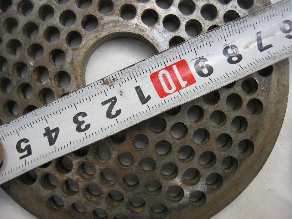 Продам сетку нож промышленной мясорубки