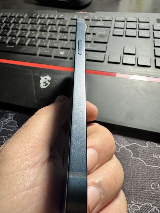 Продам iPhone 13 128гб