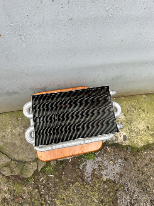 Запчастини до  різних газових колонок та котлів деталі розбірка