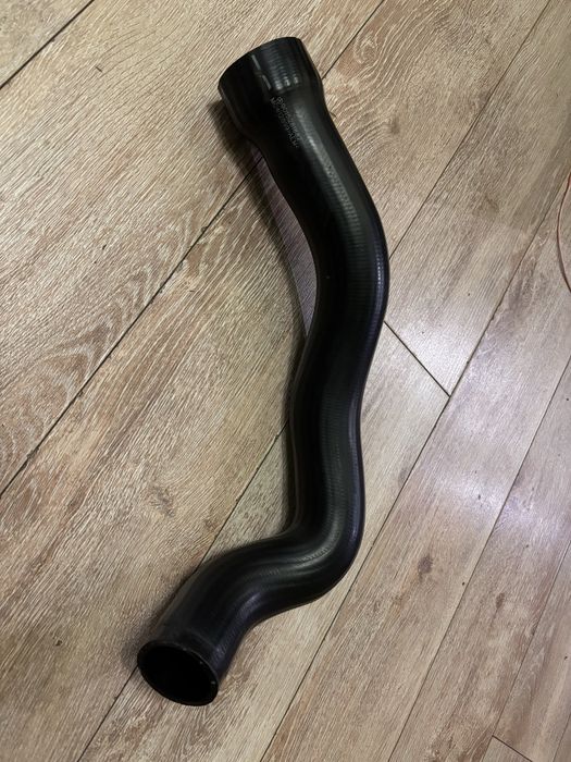 Патрубок интеркуллера Mersedes