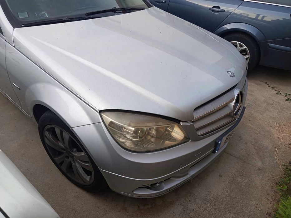 Mercedes Benz CDI 2.2 foto 2