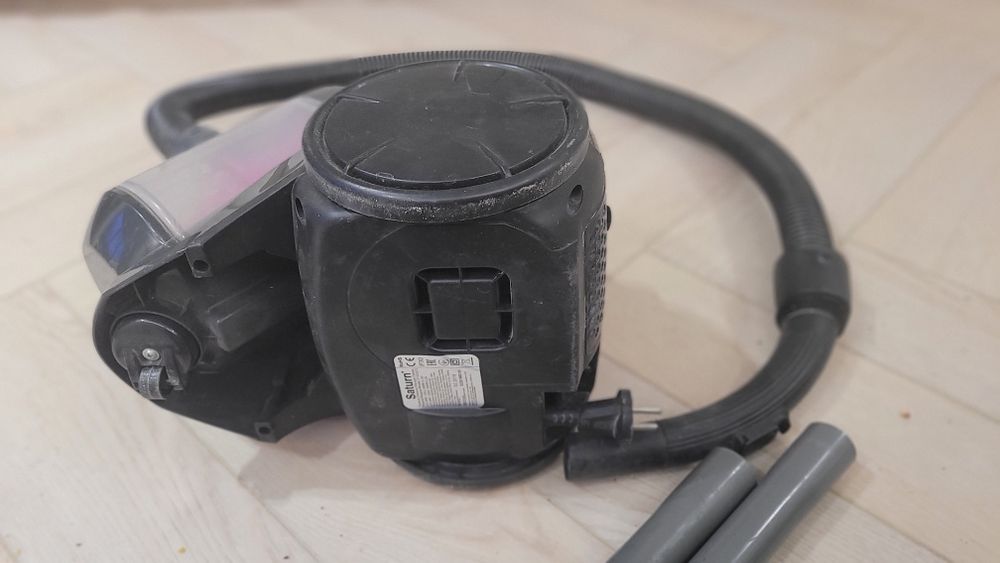 Пылесос проходят пилевсмоктувач SATURN  безмішковий  робочий  495 грн