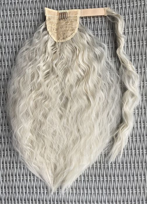 Premium Ultra włosy doczepiane, platynowy blond, kucyk, fale 138.