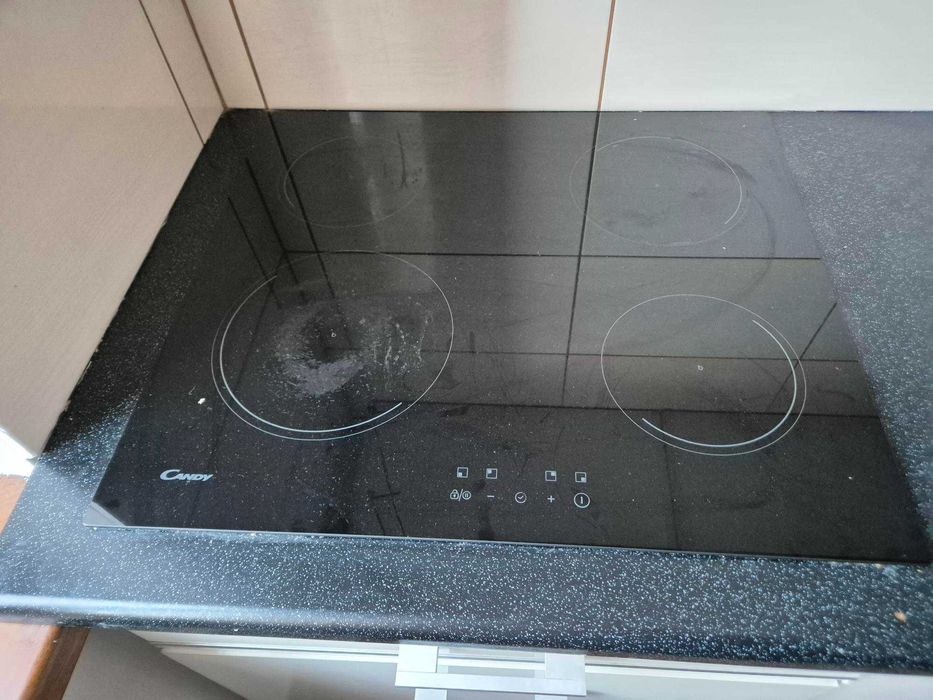 kuchnia z wyposażeniem