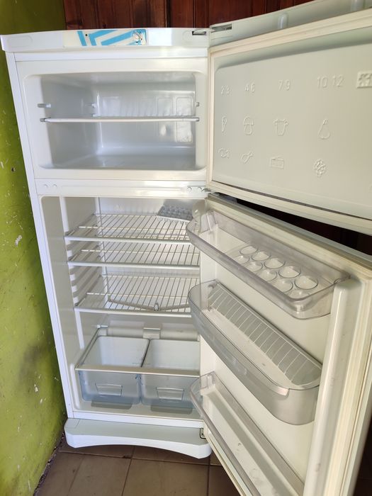 Продам холодильник