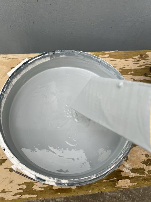 Фарба Sniezka Standart Fasad сірий 9,7 л 13 кг