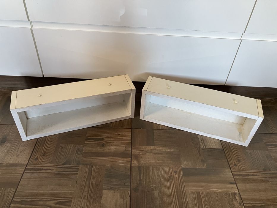 Gdanska Fabryka Mebli dwie polki