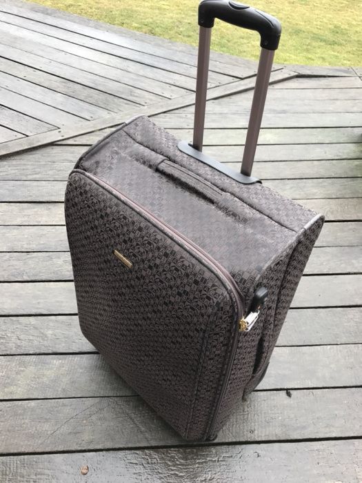 Чемодан тканевый с кодом