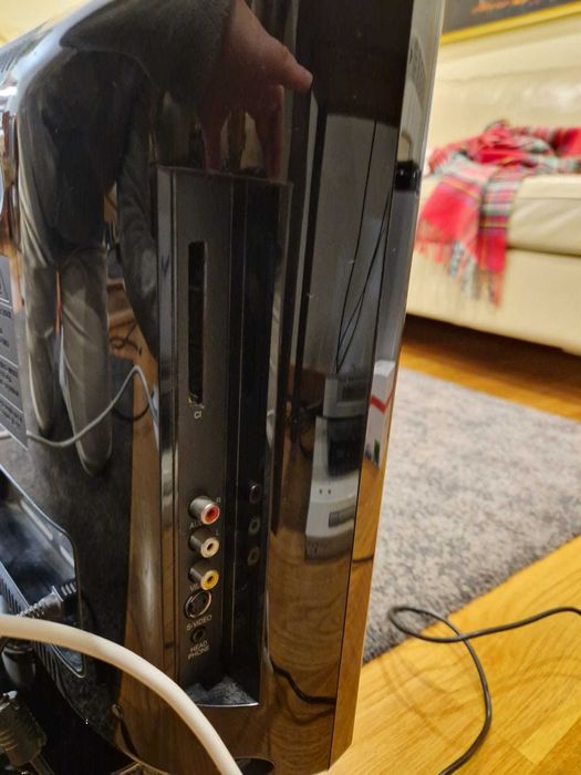 TV com leitor de DVD incorporado para reparação