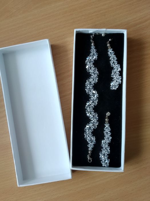 Komplet biżuterii ślubnej kolczyki naszyjnik