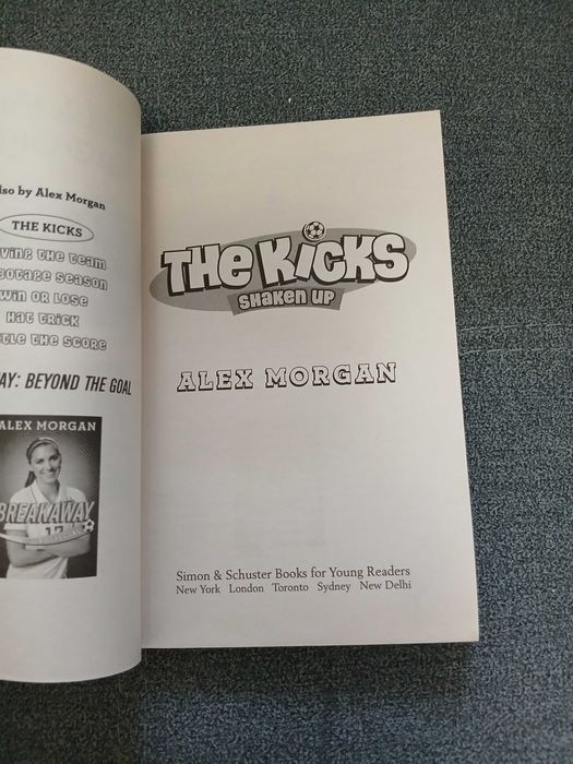 A.Morgan "The Kicks" (2 book series) (2 книги для детей на английском)