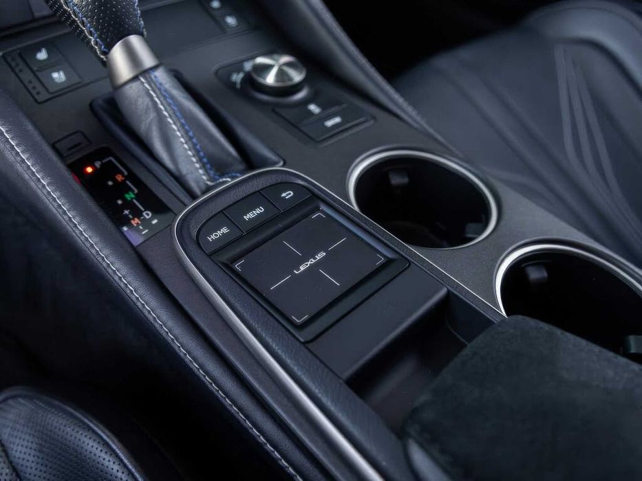 Lexus RC F      2016