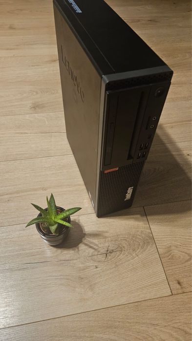 Komputer stacjonarny PC Lenovo Thinkcentre M920s Intel i5-9500 8GB RAM 256 GB SSD
