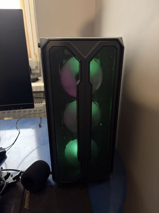 Komputer stacjonarny asus