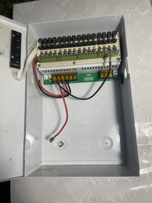 Блок безперебійного живлення Kraft psu-1210/16ch