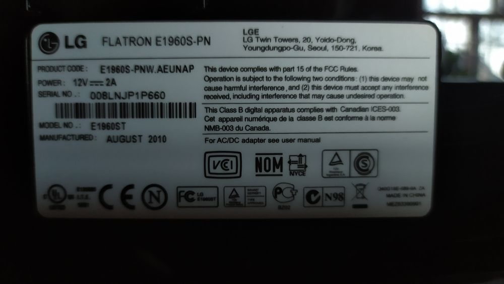 Монітор  LG flatron E1960S
