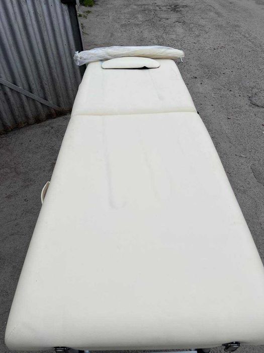 Кушетка косметологічна