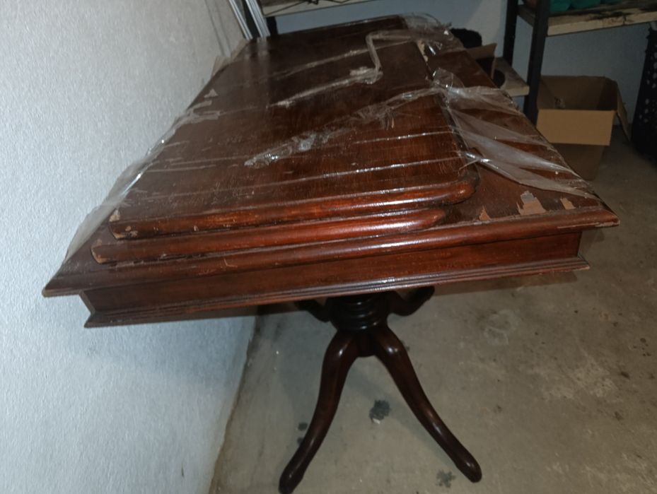 Mesa de Jantar Extensível em Madeira / Pé Central Clássica