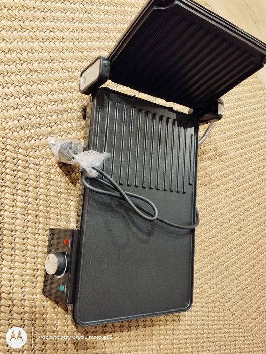 Grill elektryczny rozkładany