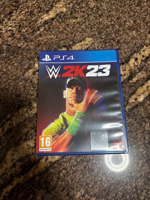 WWE 2K23 PS4 (negociável)