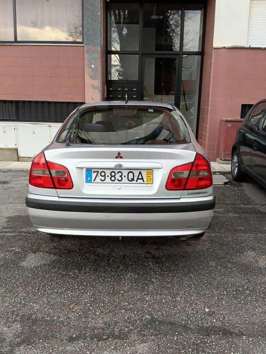 Vendo Mitsubishi Carisma 2000