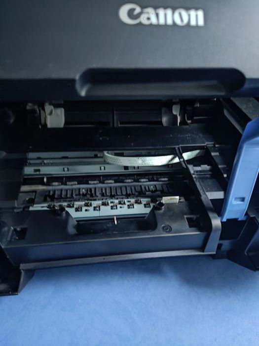 Продам сканер -принтер canon МР230мр230