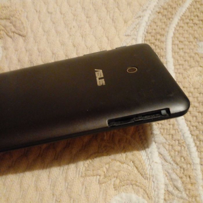 Планшет -телефон Asus