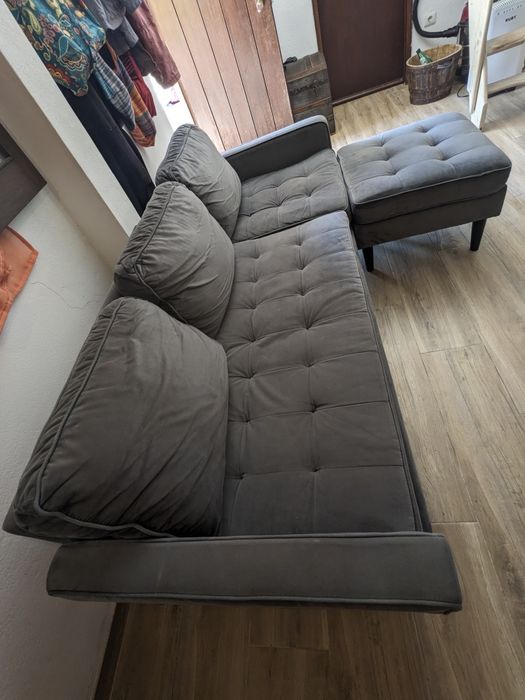 Beautiful Grey Velvet Sofa with Detachable Chaise – Perfect Condition
